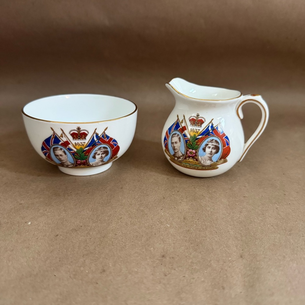 1937 Coronation King George VI Queen Elizabeth Commemorative Creamer& Sugar Bowl